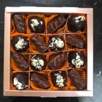 Набір 16 натуральних цукерок 2 в 1 (FERRERO ROCHER, SNICKERS)